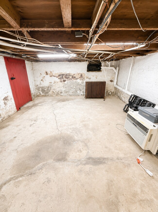 Building Photo - 34 E Reliance Rd