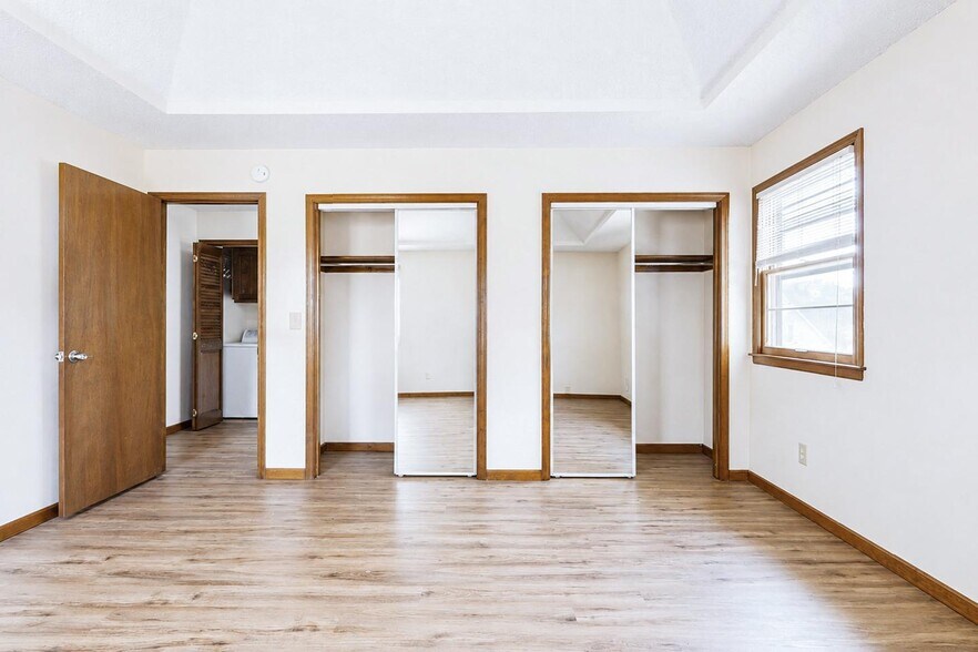 Building Photo - Spacious Shawnee Home Near Mill Creek Streamway Park