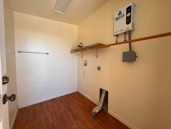 Building Photo - 1213 S Palo Verde Ave