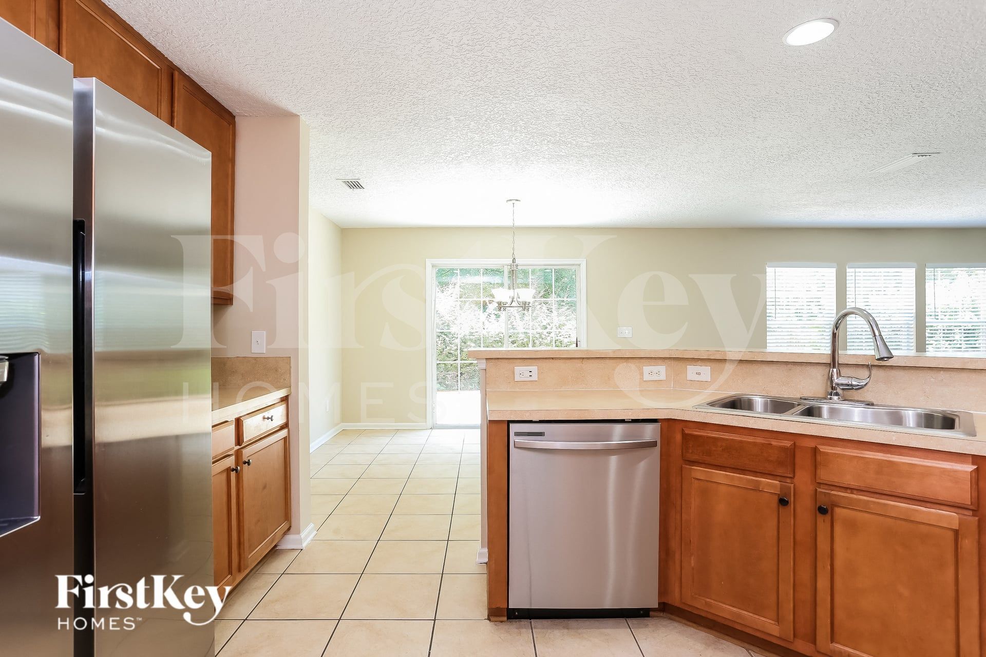 Building Photo - 76164 Tideview Ln
