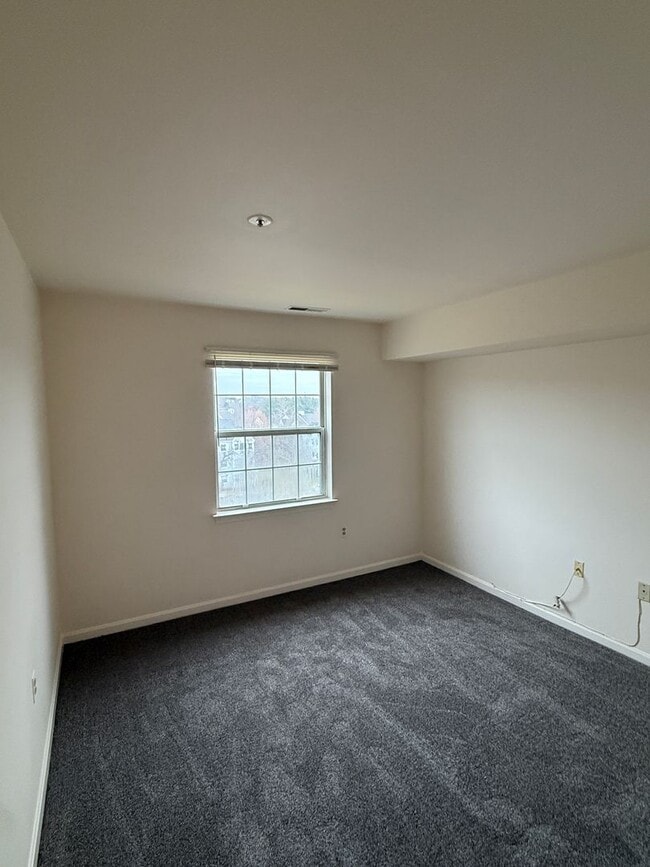 Building Photo - 2BR/2BA Condo in Montgomery Run – Ellicott City, MD
