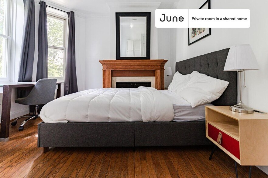 Primary Photo - Room in Shared 3 bed/1 bath home