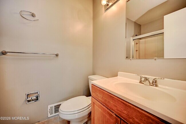 Building Photo - 28 Morgan Pl