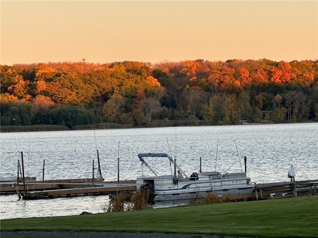 Building Photo - 265 Bay Village Dr