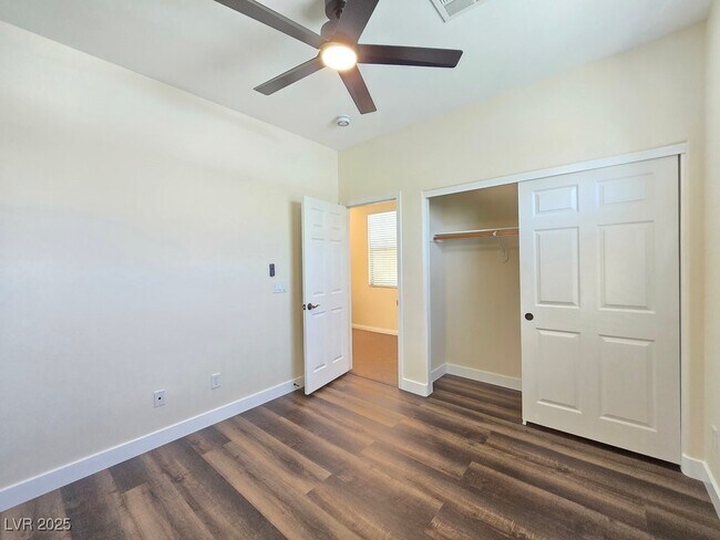 Building Photo - 10632 Open Range Ct