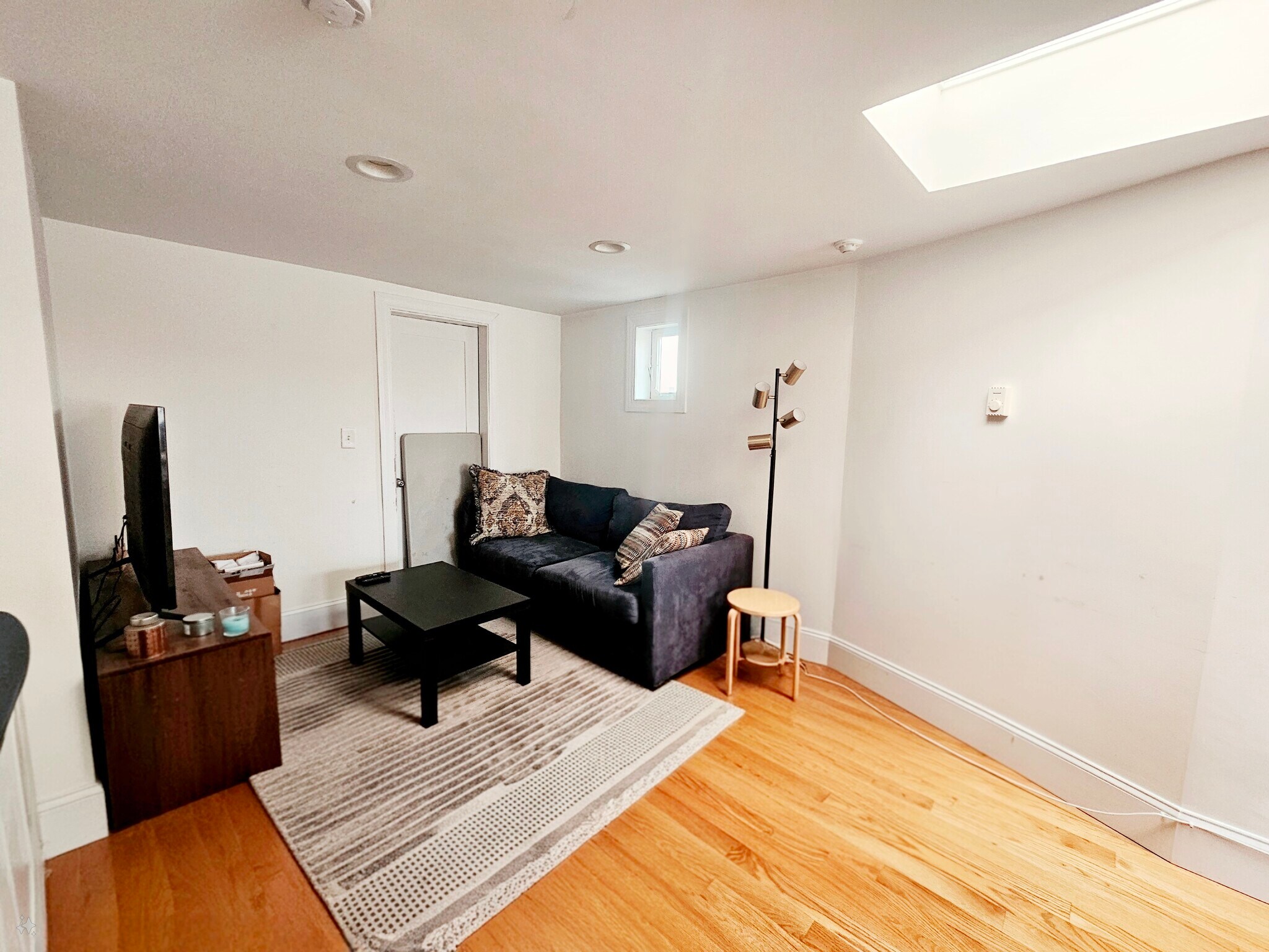 Building Photo - 501 Beacon St