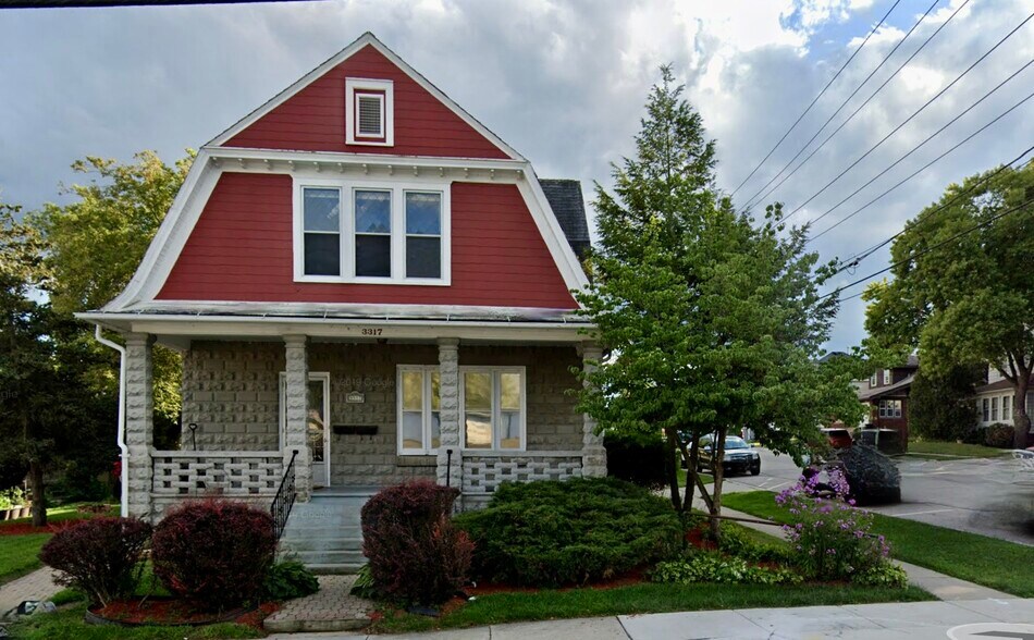 Building Photo - 3317 Pearl St
