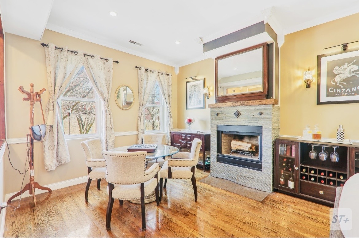 Dining Room - 708 N Rockwell St