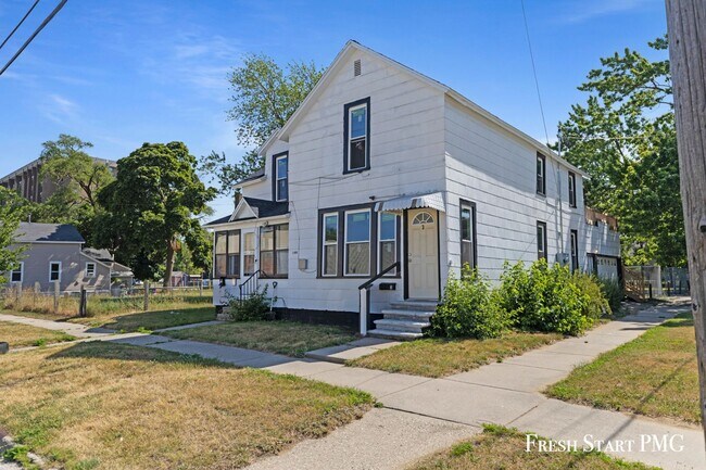 Building Photo - 1144 First Street
