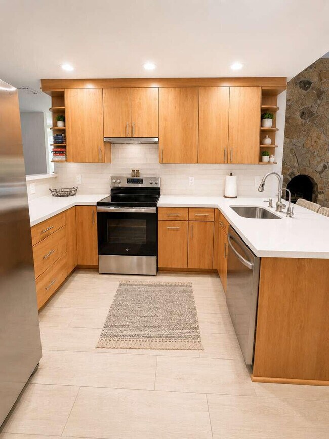 Building Photo - 2932 Banyan Blvd Cir NW