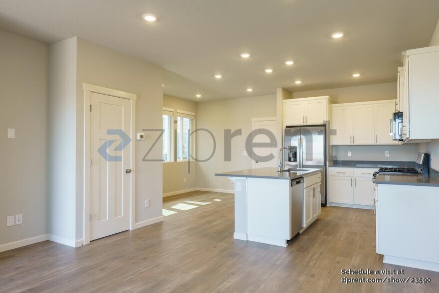 Building Photo - 4269 SE Sweetgum Ln