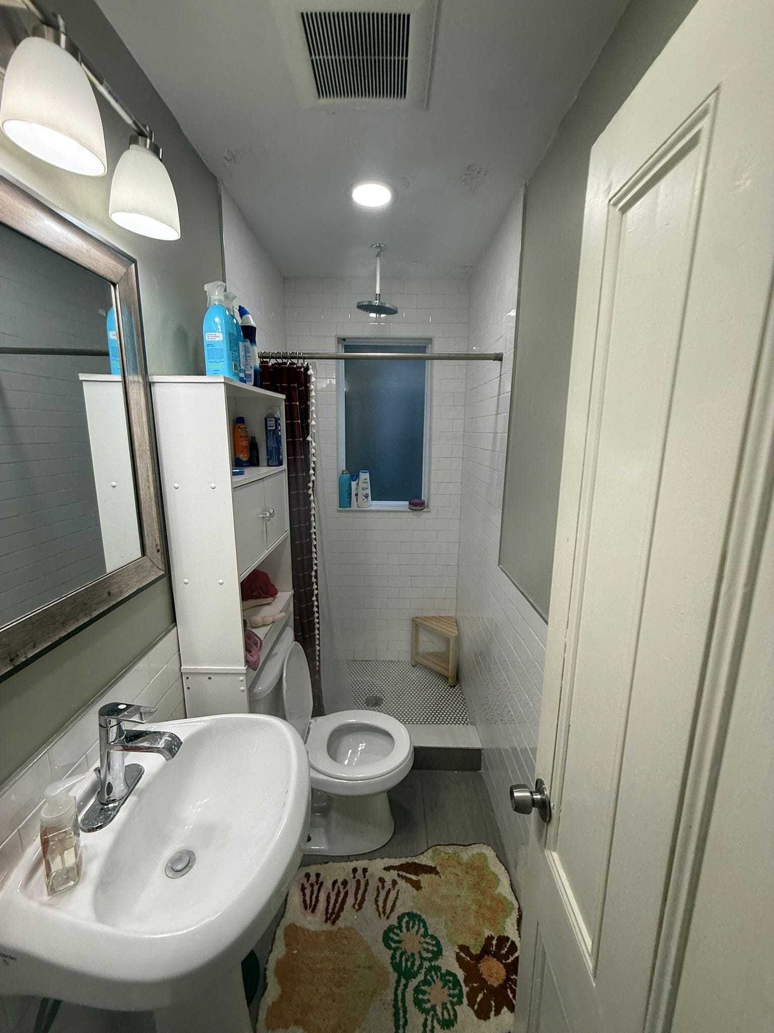 Building Photo - 23 Evergreen St