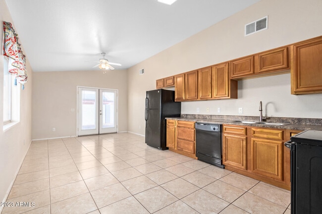 Building Photo - 14805 Charco Rd