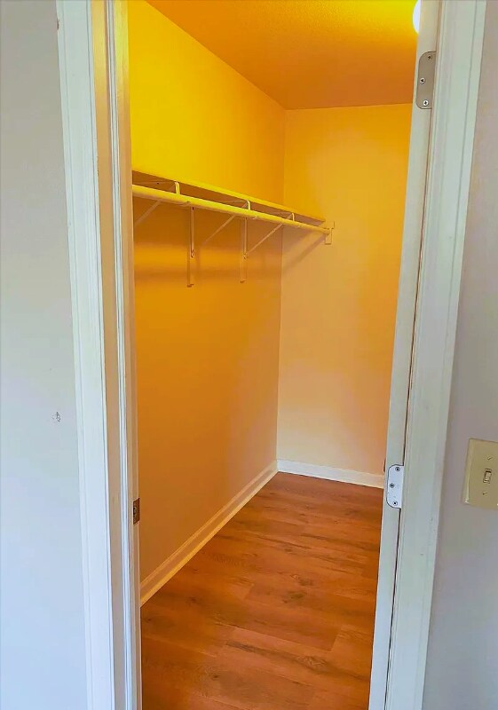 Building Photo - 8225 Fairmount Dr