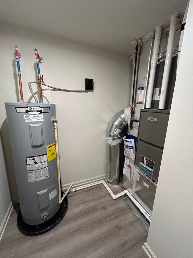 Building Photo - Newly Constructed 5 Bedroom Single Family Home in Brownsburg