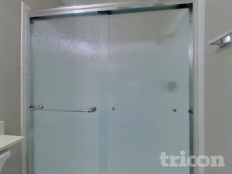 Building Photo - 9411 Aizenberg Cir