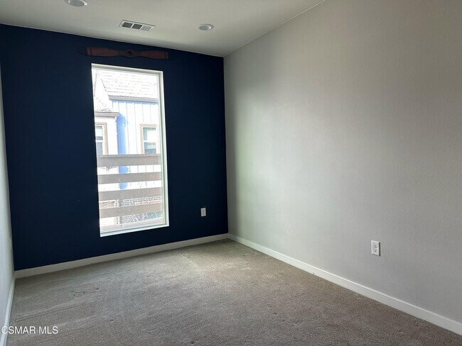 Building Photo - 139 Farmhouse Dr