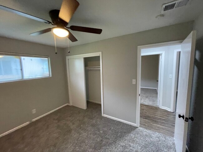 Building Photo - 636 N 31st St