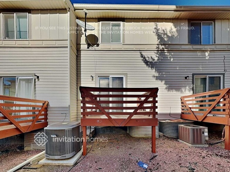 Building Photo - 17681 E Loyola Dr