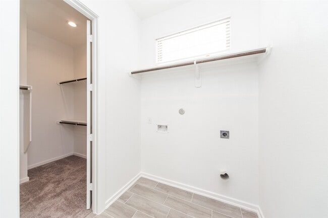 Building Photo - 4031 Maple Glen Dr