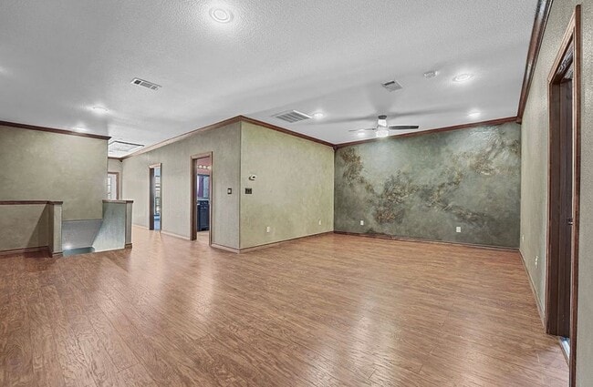 Building Photo - 5508 E County Rd 60