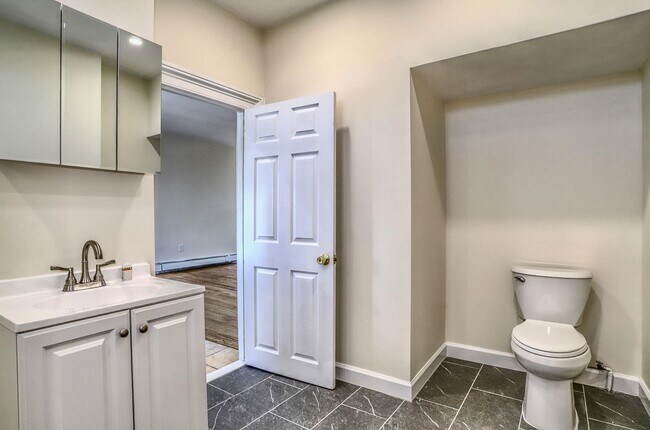 Building Photo - 377 Palisade Ave