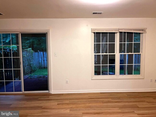 Building Photo - 5144 Woodfield Dr