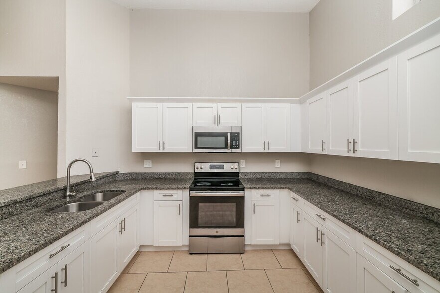 Building Photo - 11105 Cherrywood Ln