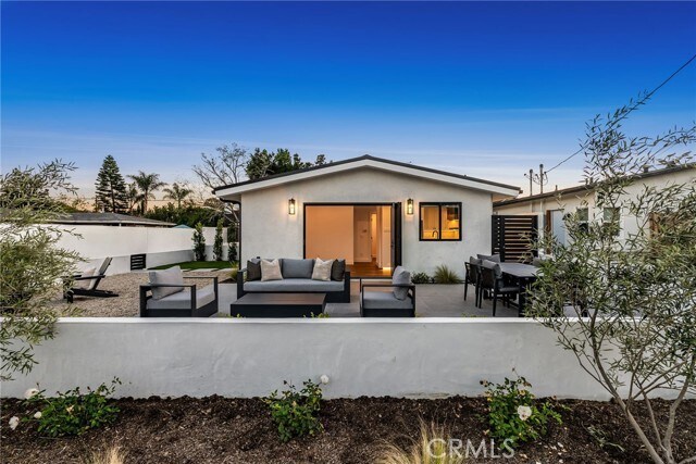 Building Photo - 251 Costa Mesa St