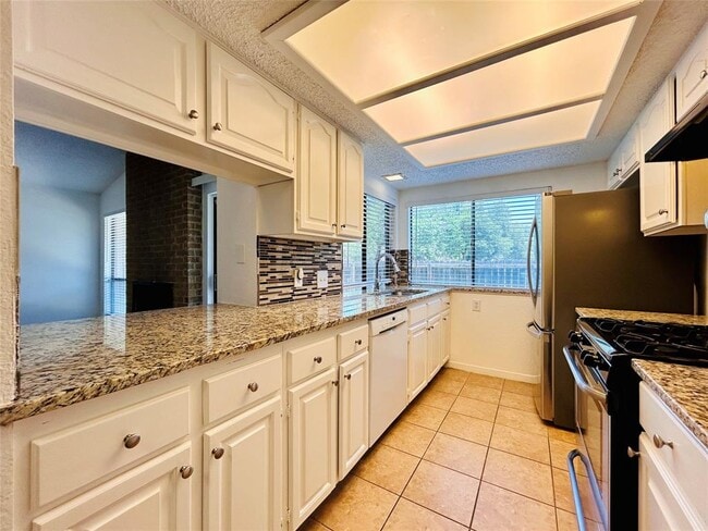 Building Photo - 8325 Fathom Cir