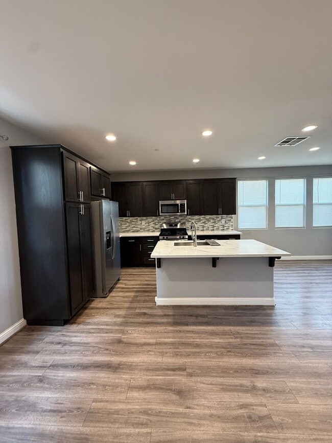 Building Photo - Beautiful Newer Two Story Home in The Gated Community of HG Gardens