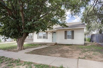 Building Photo - Updated 3 bedroom home!