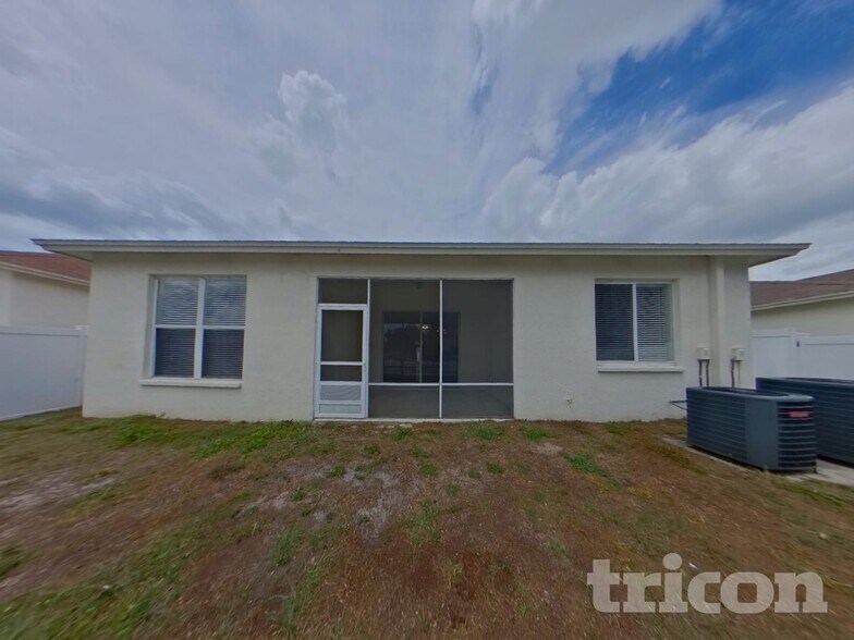 Building Photo - 1142 Barclay Wood Dr