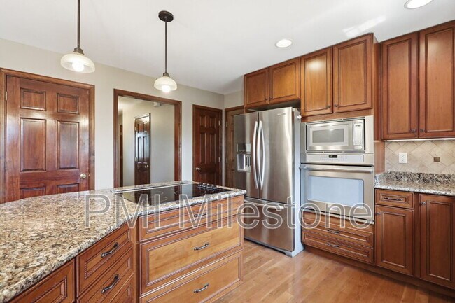 Building Photo - 233 Carmack Dr