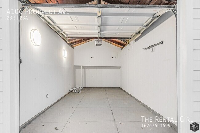 Building Photo - Newly Re-Imagined 2 Bed/ 2 Bath Backhouse ...