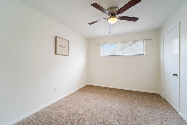Building Photo - 1529 Bonnie Brae St