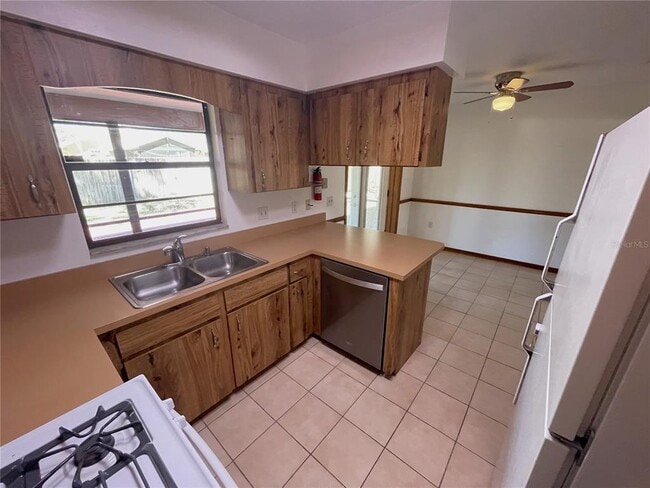 Building Photo - 4730 NW 36th Pl