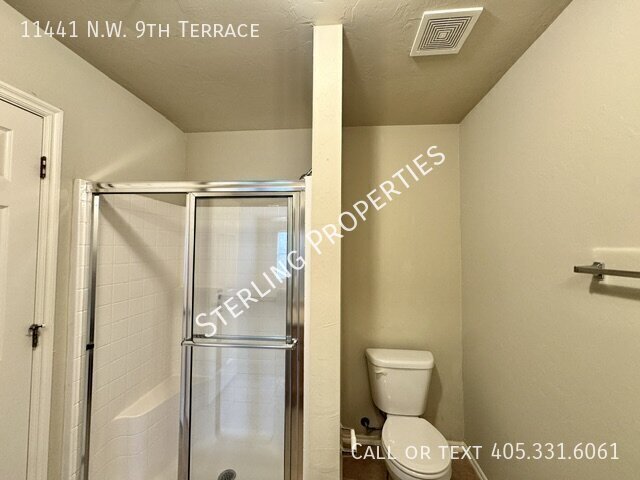 Building Photo - 11441 NW 9th Terrace