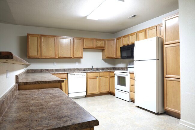 Building Photo - 20901 Hartsburg Ln