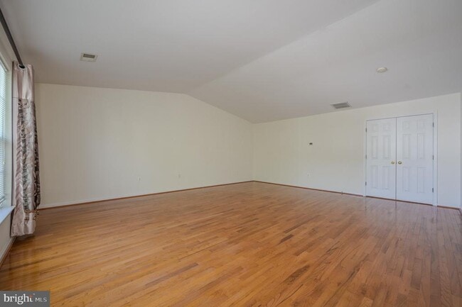 Building Photo - 8324 Tenbrook Dr