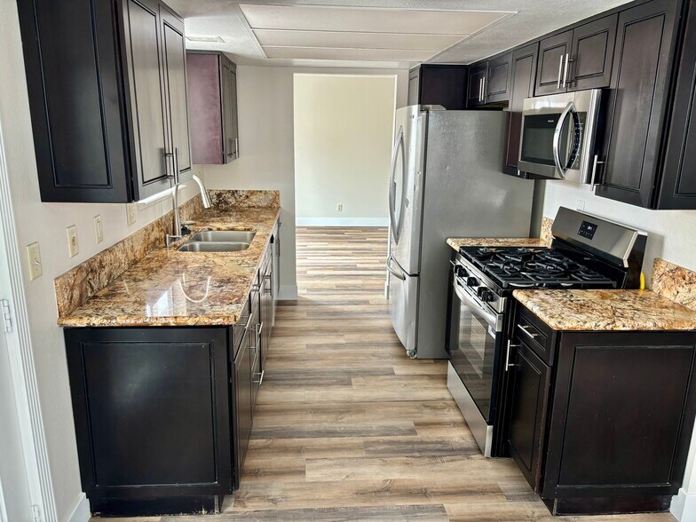 Building Photo - 1316 Wheatland Way