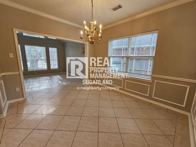 Building Photo - Elegant Living & Modern Comfort in Lexington Creek