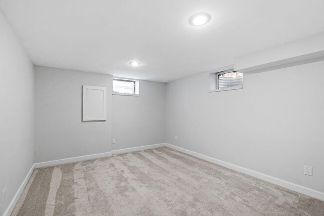 Building Photo - 5705 Logan Ave S