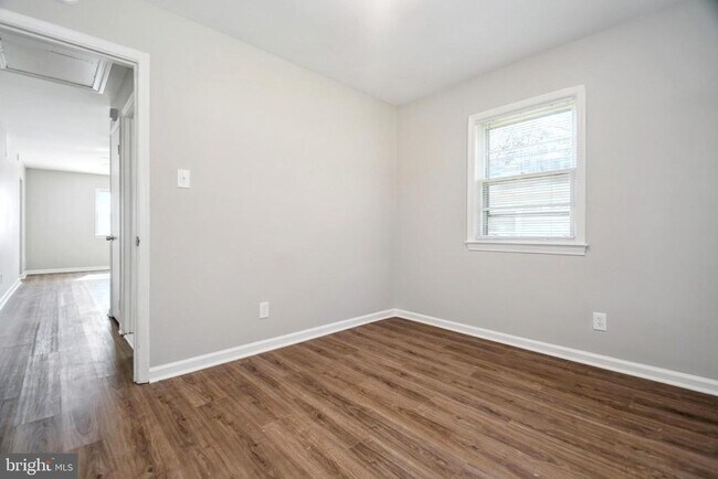 Building Photo - 26 Bayou Ave