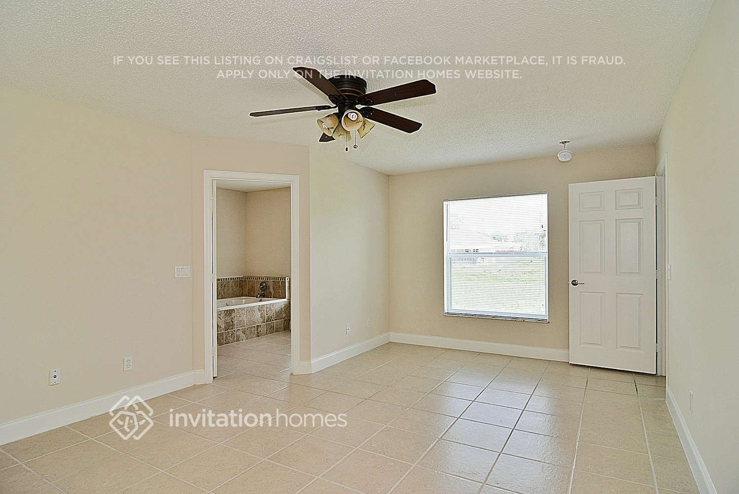 Building Photo - 509 SW Lucero Dr