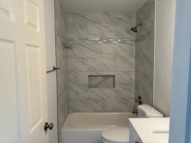 Building Photo - Cute 3BR Home in the Heart of Nashville