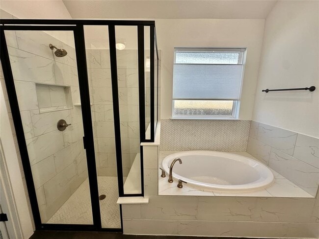 Building Photo - 111 Comfort Maple Ln