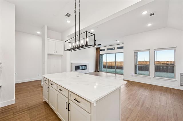 Building Photo - 1415 Woodpecker Ln