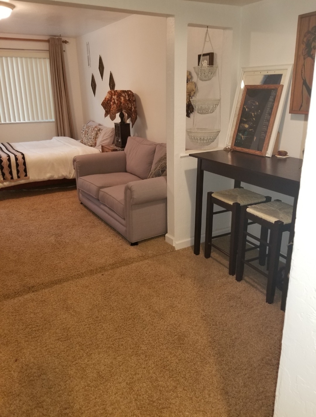 Building Photo - 1084 Fern Ave