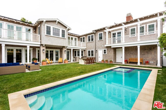 Building Photo - 550 San Juan Ave